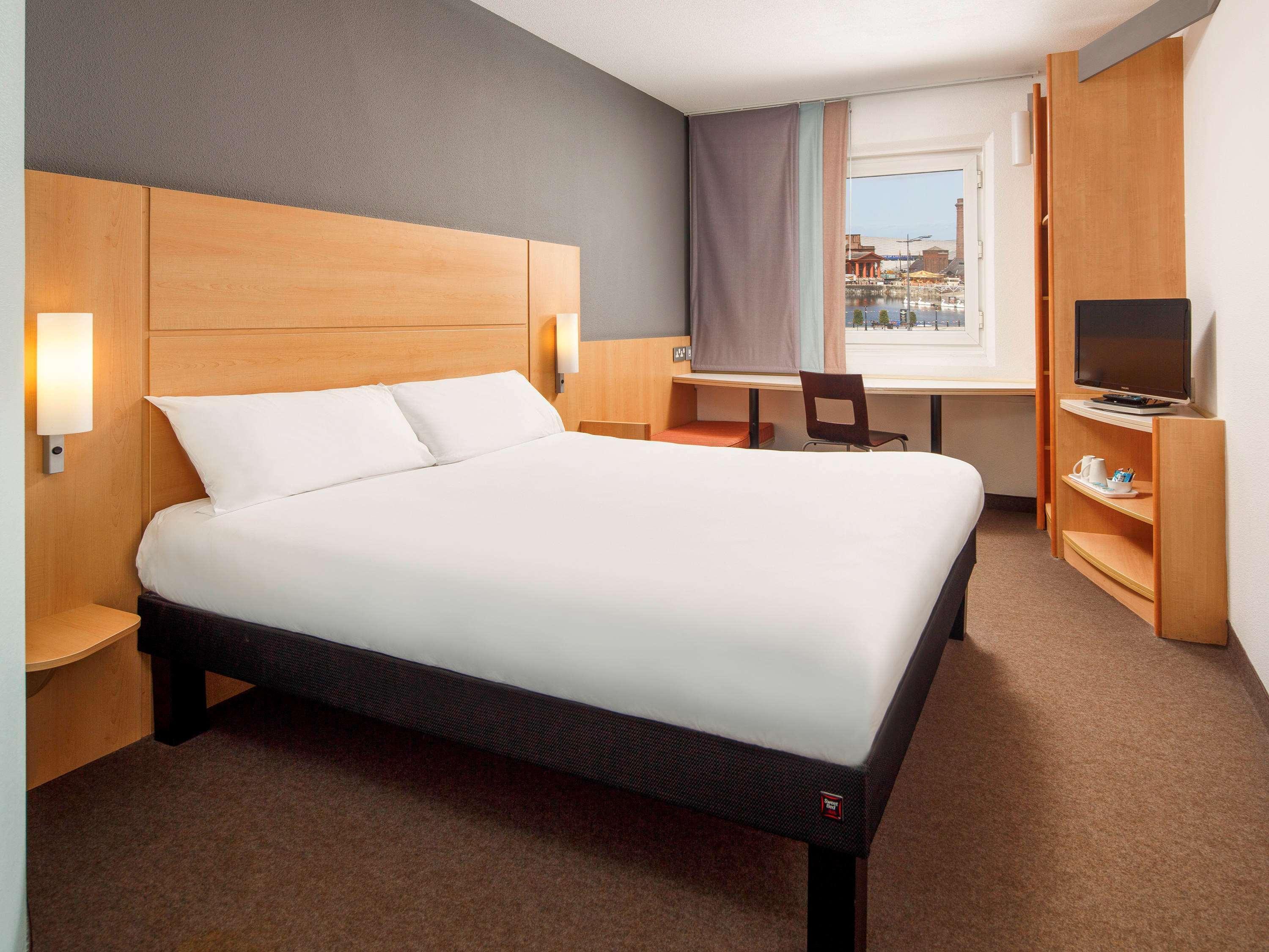 Ibis London Thurrock M25 Grays Екстериор снимка